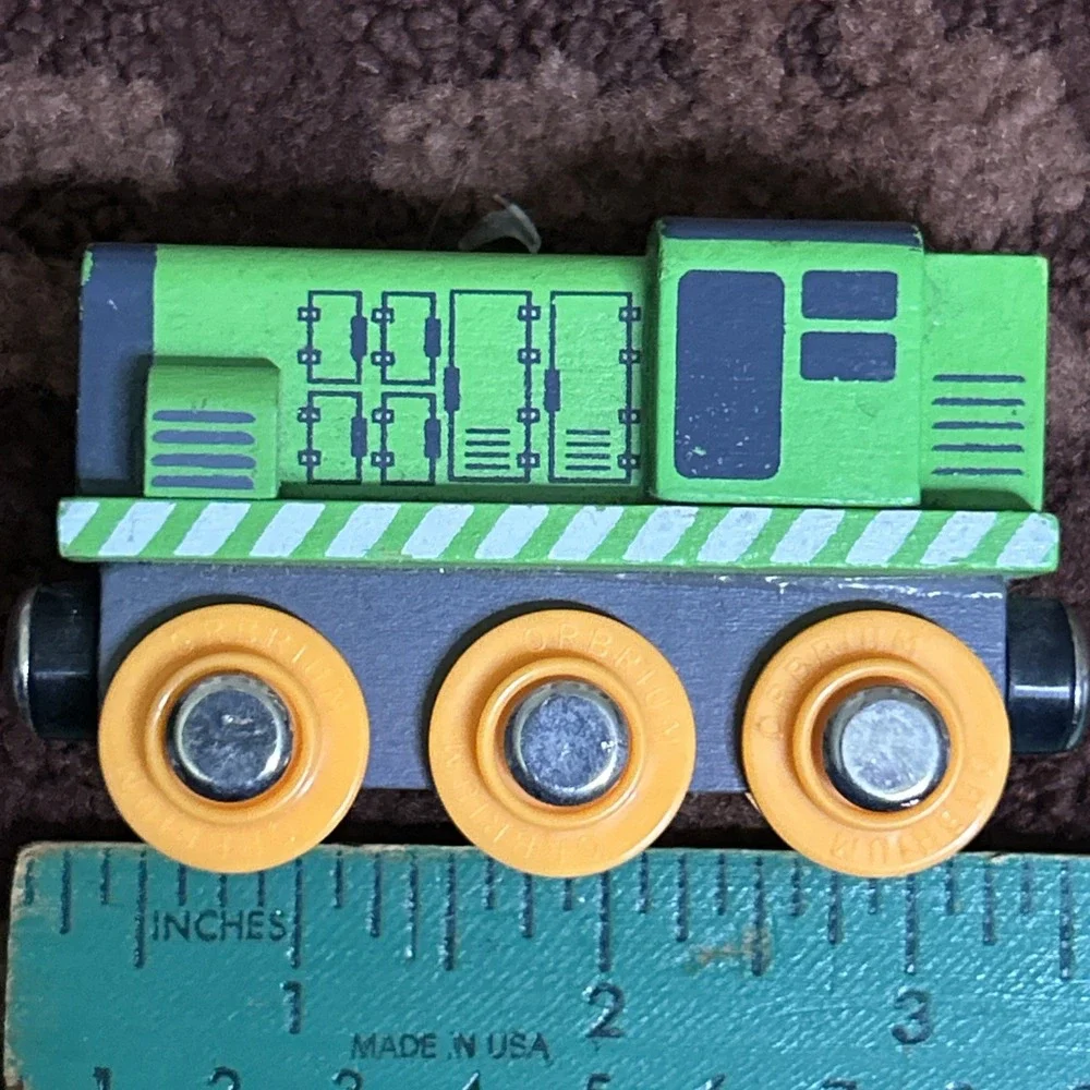 Set Of Four Orbrium Train Cars:‎  Magnetic